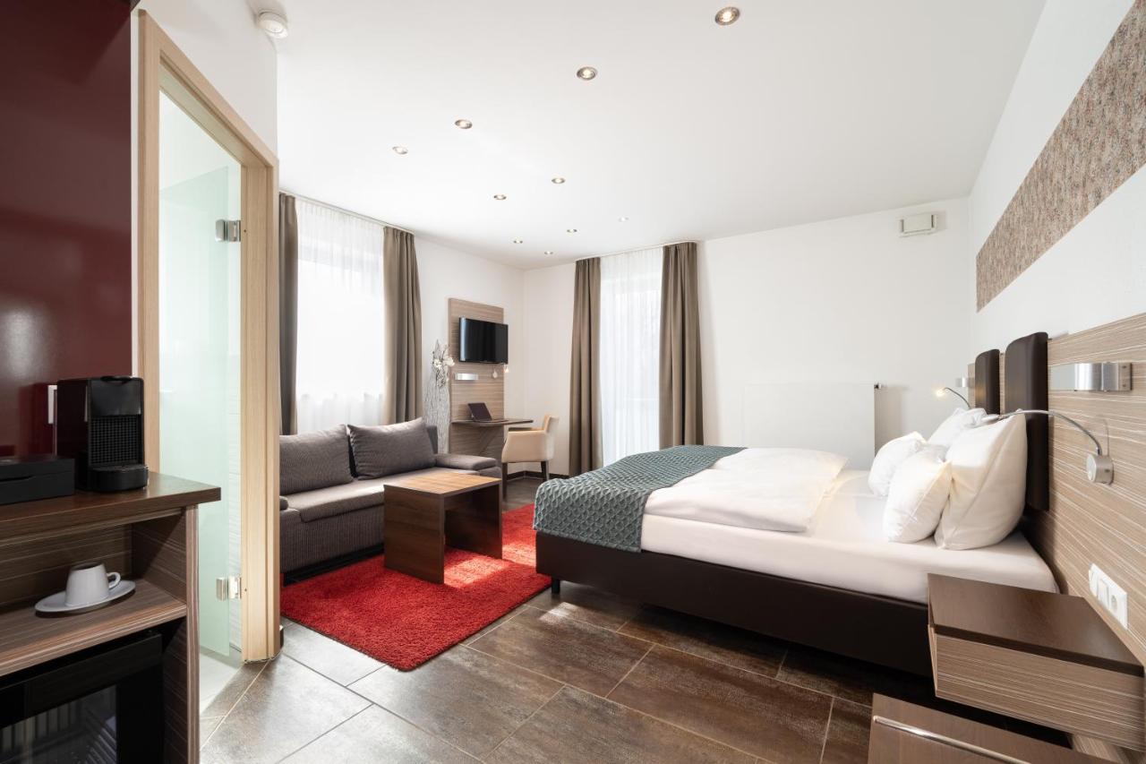 Hotel Drei Rosen Moosburg an der Isar Екстериор снимка